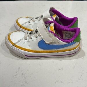 Nike Court Legacy